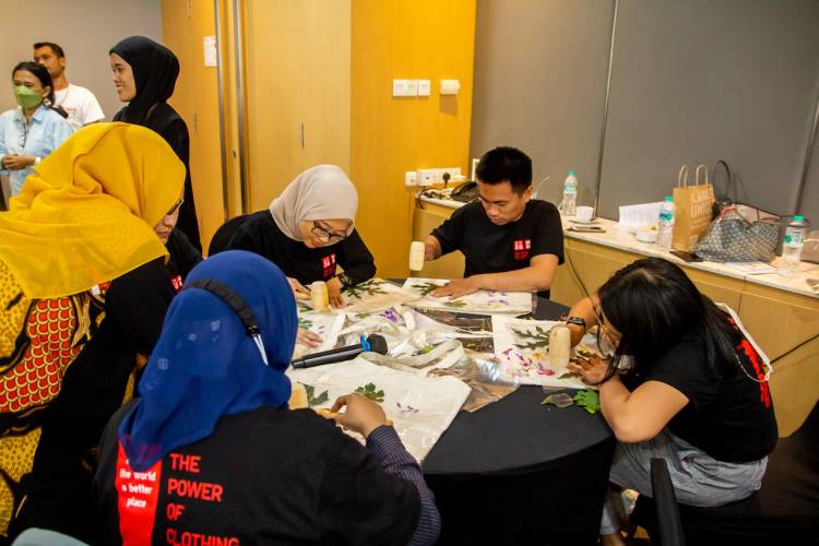 UNIQLO Rangkul Karyawan Disabilitas untuk Serukan Keberagaman Melalui Seni di People with Disability Gathering 2022