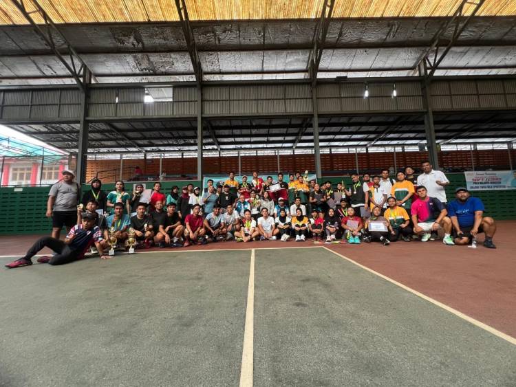 DKI Jakarta Raih Juara Umum Kejurnas Soft Tennis 2025 di Makassar