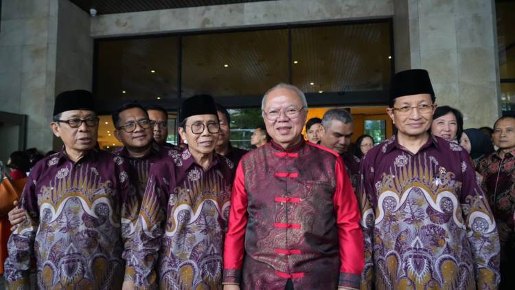 Ketika Seloroh yang Menjadi Serius: Aspirasi Ditjen Khonghucu Menggema di Panggung Imlek Nasional 2577