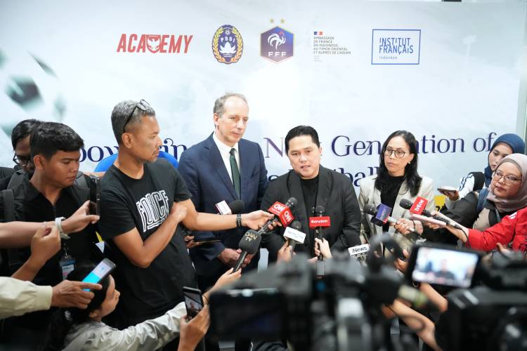 Menpora Erick Dorong Diplomasi Olahraga Lewat Program Sepak BolaWanita Indonesia-Prancis