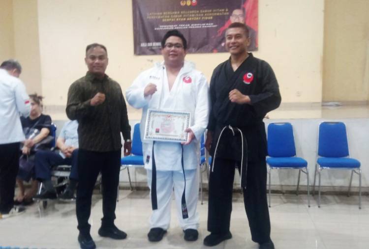 Inkado Teguhkan Nilai Kehormatan, Penyematan Sabuk Hitam Warnai Latihan Bersama di GOR Benhil