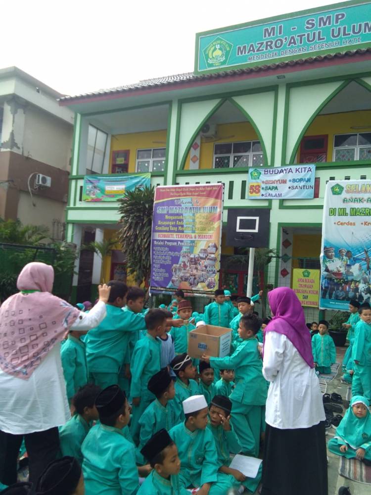 MI Mazro'atul Ulum Cileduq Peringati Hari IBU; Gelar Book Week 2019