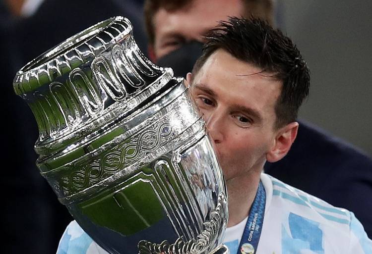 Messi Bahagia, Targetnya Bersama Timnas Argentina Juarai Copa Amerika Tercapai