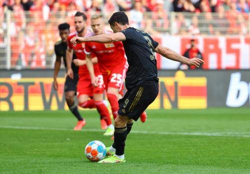 Liga Jerman : Bayern Munich Hajar Telak Union Berlin 5-2