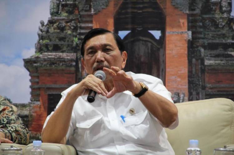 Cegah Varian Omicron, Menteri Luhut Umumkan Aturan Karantina Pelancong Internasional