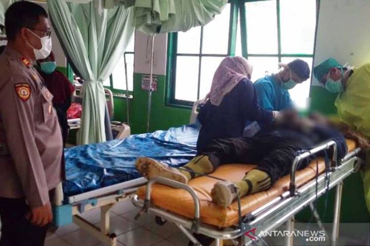 Tenggak Miras Oplosan, Tiga Pemuda Meregang  Nyawa