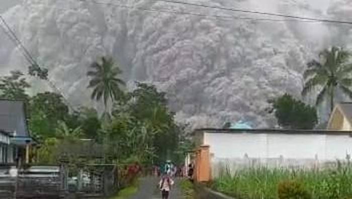 PLN Telah Pulihkan 30 Gardu Terdampak Erupsi Gunung Semeru