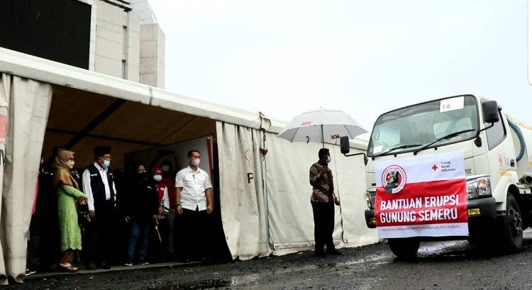 PMI Kirim Bantuan untuk Korban Erupsi Semeru