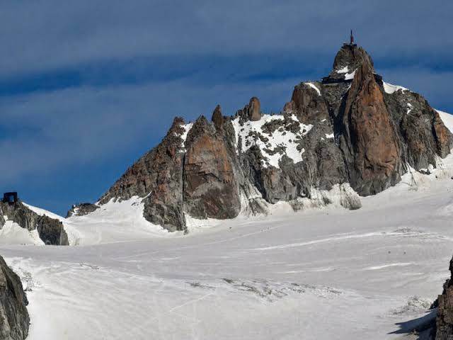 Temukan Harta Karun di Mont Blanc, Pendaki Prancis Diberi Rp. 2 Milyar Lebih