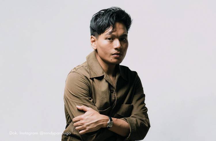 Setelah Absen Lama, Rendy Pandugo Akhirnya Gelar Konser Intimate