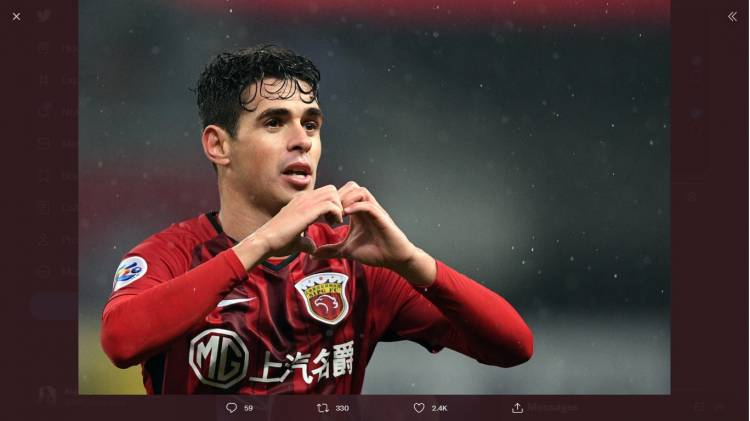 Barcelona Pikirkan Rekrut Oscar dari Shanghai Port