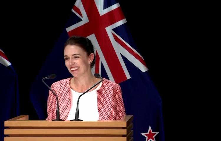 PM Jacinda Ardern Batalkan Pernikahannya