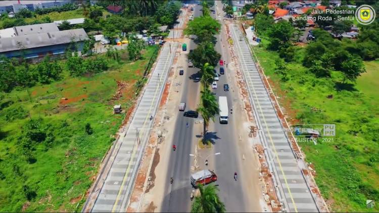  Proyek Trotoar Sentul-Kandang Roda  Kurang Indah dan Nyaman