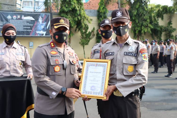 Ikut Rayakan HUT Satpam ke-41, Polres Pekalongan Kota Berikan Penghargaan sebagai Wujud Apresiasi