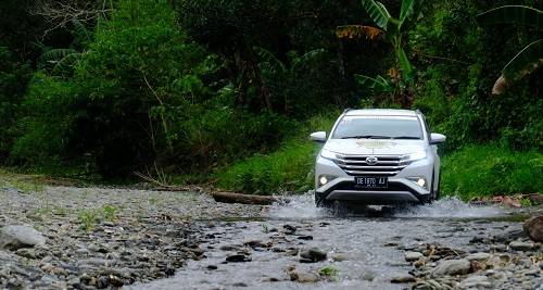 Beragam Fitur Daihatsu Terios Ini Bikin Berkendara Jadi Lebih Asik