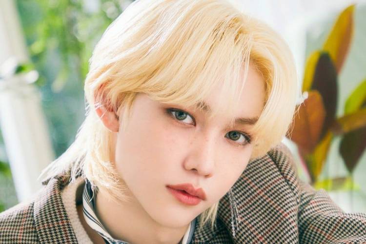 Fokus Pemulihan Cedera Punggung, Felix Stray Kids Tunda Kegiatan dengan Fans