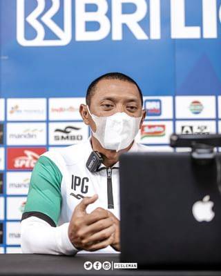 Jelang Lawan Persib, Pelatih PSS Sleman Positif Covid-19