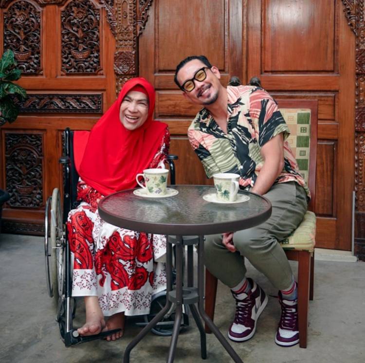 Denny Sumargo: Podcast Gue Kutukan,  Aduh Kenapa Sih Podcast Gue?