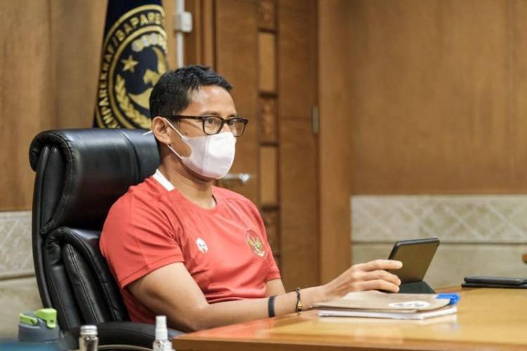 Sandiaga Uno Cek Kesiapan Sektor Penginapan di Mandalika