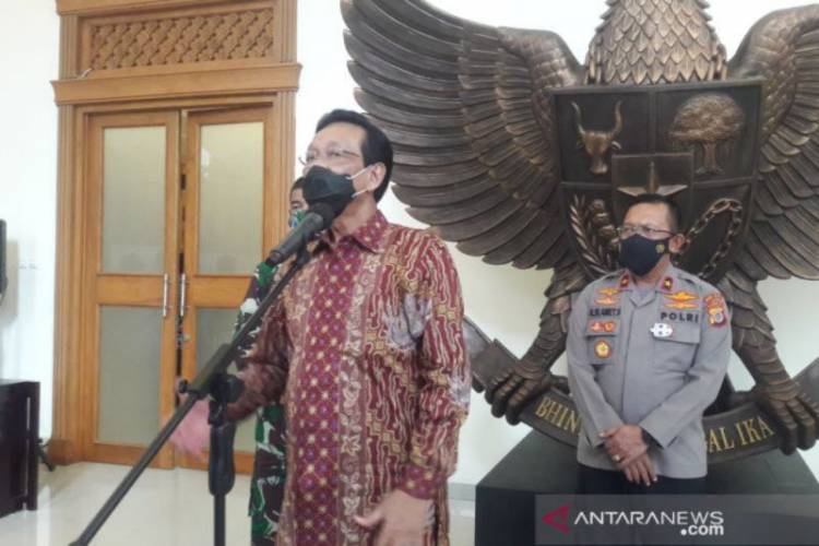 Sultan HB X Tak Bisa Intervensi Kelangkaan Minyak Goreng di Jogja, Ini Alasannya