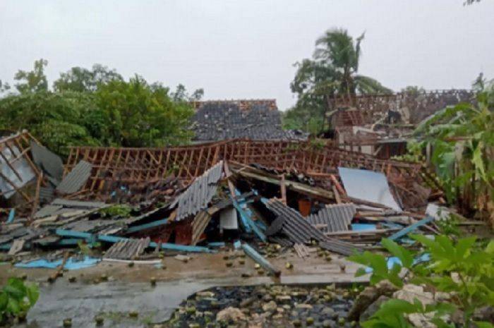 Puting Beliung Terjang Semanu Gunungkidul, Sejumlah Rumah Rusak dan Roboh