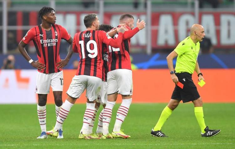 Jelang Leg I Semifinal Coppa Italia 2021-2022, AC Milan vs Inter Milan Adu Kuat Dilini Tengah