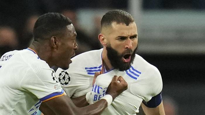 Hat-trick Benzema Bawa Madrid  Menang Telak atas PSG 3-1 