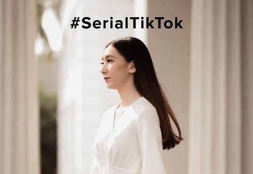 Desainer Christie Basil Kemas Cerita di Balik Wedding Gown Pasangan Kreator Melalui #SerialTikTok