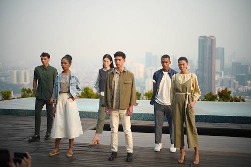 UNIQLO Batik Motif Collection Spring/Summer 2022 Diluncurkan Secara Resmi