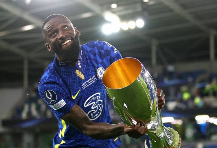 Antonio Rudiger Santer Dikaitkan dengan Si Nyonya Tua Juventus