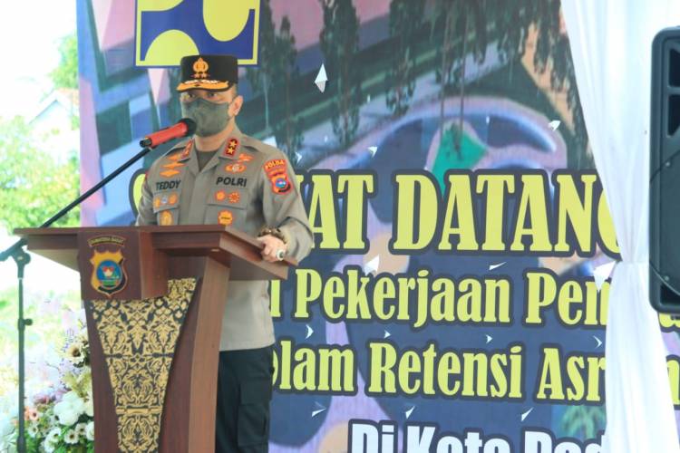 Kapolda Sumbar Resmikan Pembangunan Kolam Retensi Aspol Lolong