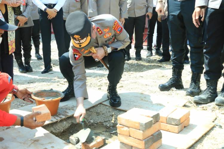 Kapolda Sumbar Resmikan Pembangunan Kolam Retensi Aspol Lolong