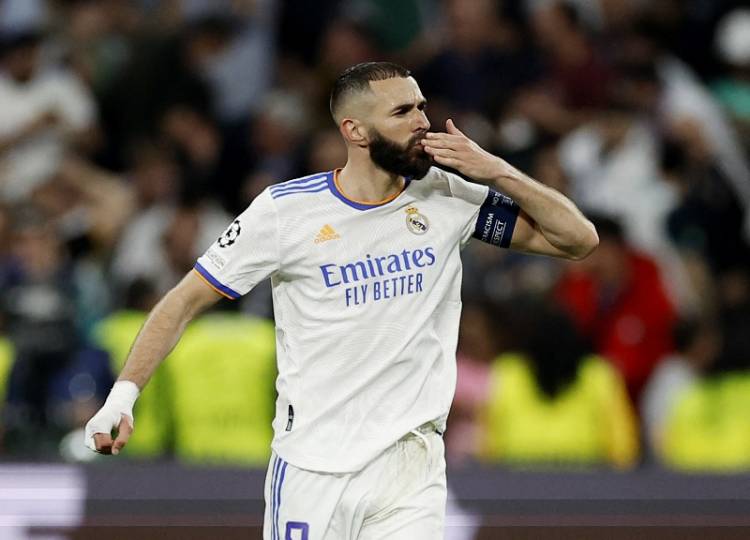 Karim Benzema Samai Rekor Gol Cristiano Ronaldo di Liga Champions