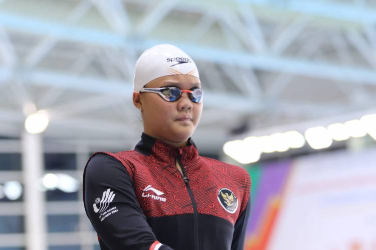 Fakta Medali Emas Flairene Candrea, Dari Renang Artistik Jadi Juara Renang SEA Games 