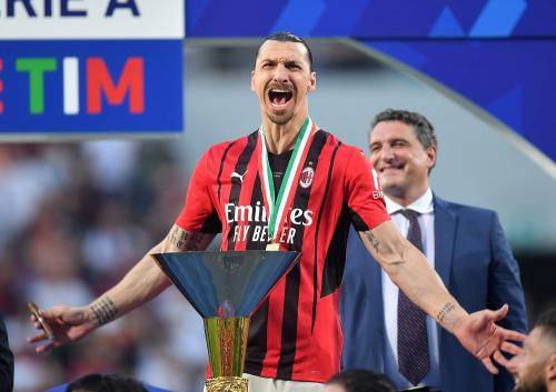 Zlatan Ibrahomovic Putuskan Jalani Operasi Lutut