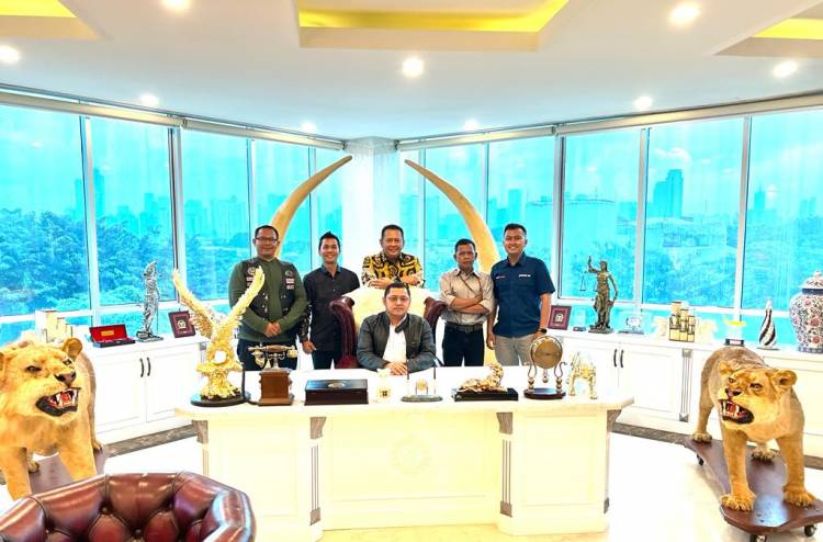 Waketum Golkar Bamsoet Dorong Pengembangan Sport Automotive Tourism Melalui Touring Komunitas Otomotif