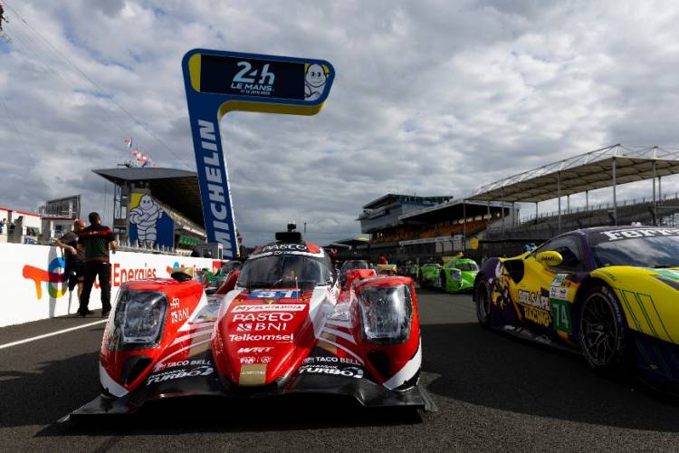 1 Hari Menuju 24 Hours of Le Mans WRT #31 Rebut Pole LMP2, Fantastis di Hyperpole