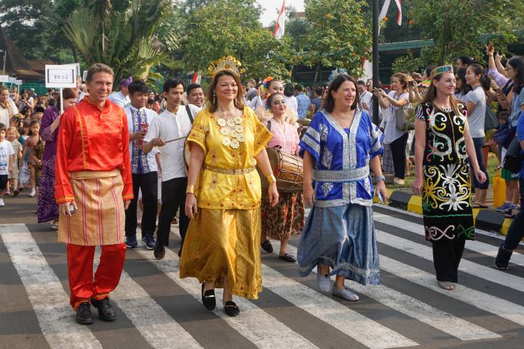 Maya Nelson Terpilih Sebagai Head of School dari Jakarta Intercultural School