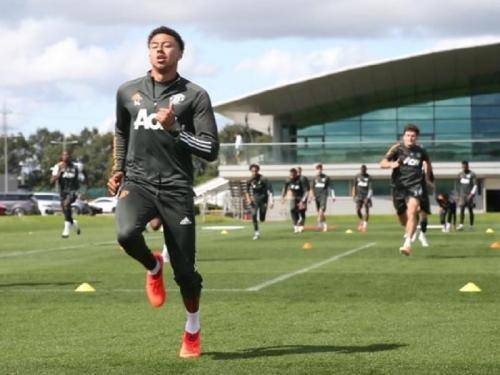 Jessie Lingard Resmi ke Nottingham Forest