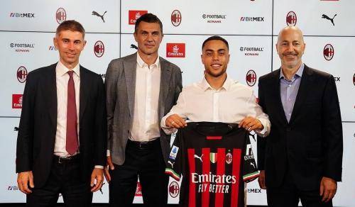 Resmi! AC Milan Pinjam Sergino Dest dari Barcelona