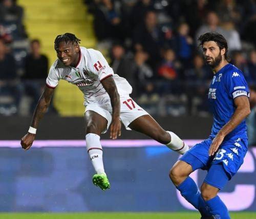 Liga Italia 2022/2023 Semalam: Beda Nasib! Milan Hajar Empoli 3-1, Inter Milan Keok oleh AS Roma