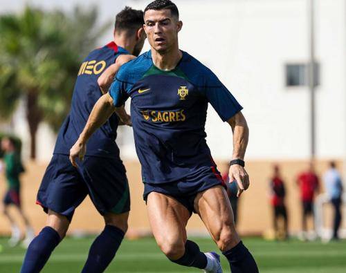 Ini Respon CR7 Usai Resmi Dipecat Manchester United