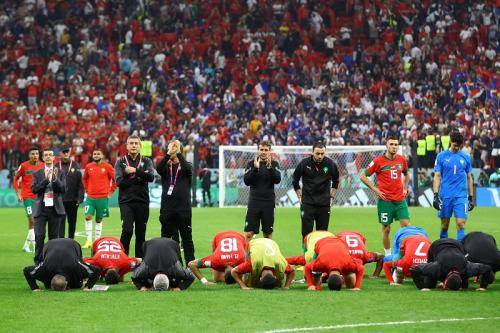 Kalah dari Perancis, Para Pemain Timnas Maroko Tetap Sujud Syukur