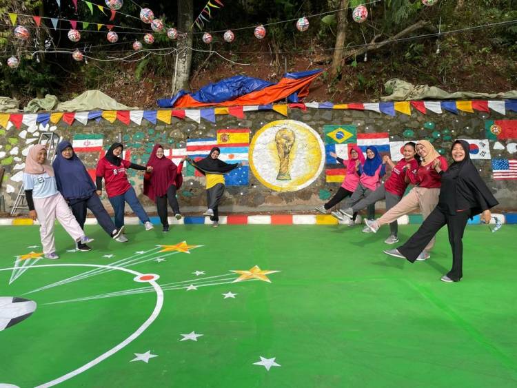 Cluster Cemara Depok Maharaja Raih Juara 3 Kampung Piala Dunia Terbucin se-Indonesia 