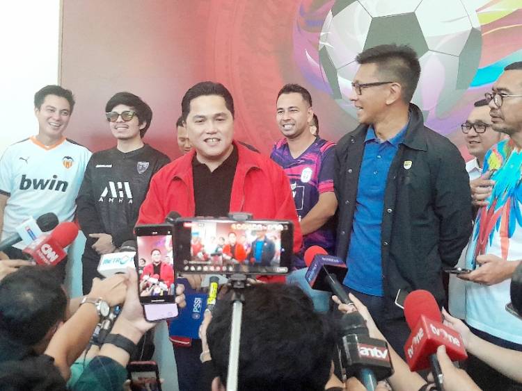 Didampingi Kaesang, Artis Pemilik Klub dan 60 Voters, Erick Thohir Resmi Daftarkan Diri Calon Ketum PSSI