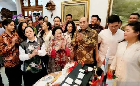 Ketum PDIP Megawati Soekarnoputri Rayakan Ultah ke 76