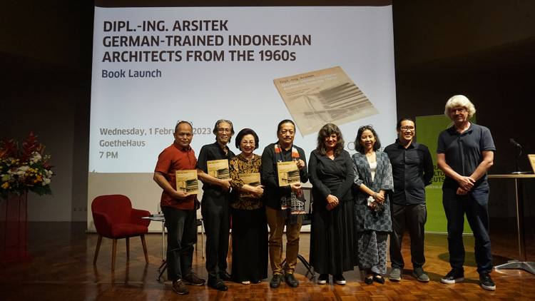 Buku “Dipl.-Ing. Arsitek: German-trained Indonesian Architects  from the 1960s” Diluncurkan