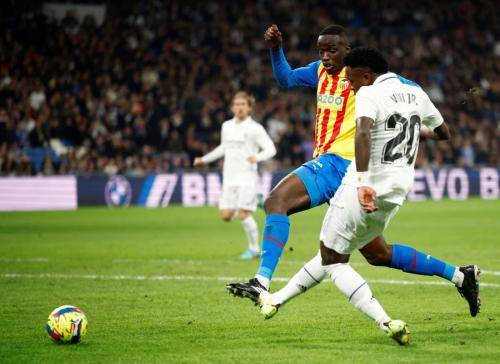 Liga Spanyol 2022/2023: Los  Blancos Bungkam Valencia 2-0