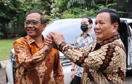 Prabowo Subianto Sambangi Mahfud MD