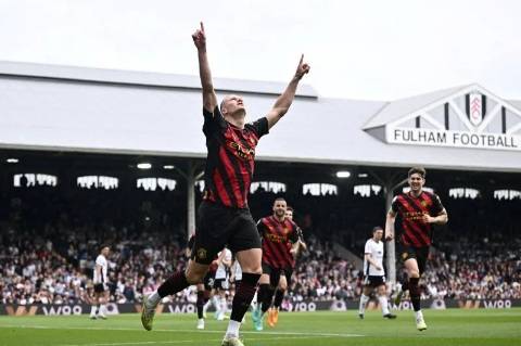 Haaland dan Alvarez Bawa Manchester City Hajar Fulham 2-1 